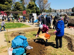 次大夫堀公園内 里山農園